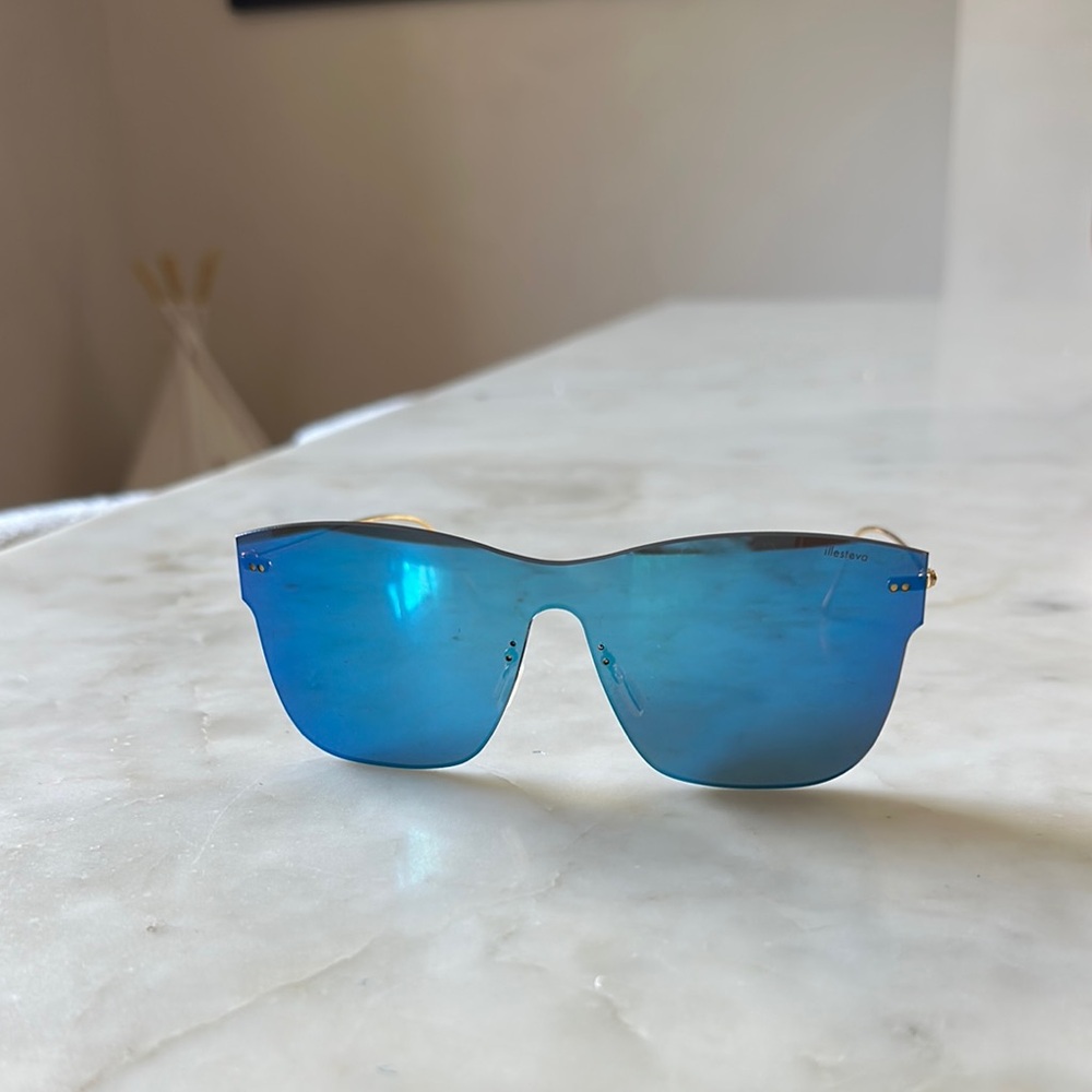 Blue Rimless Sunglasses